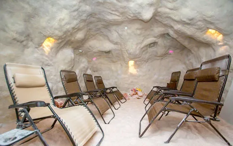 Traditions Hotel & Spa