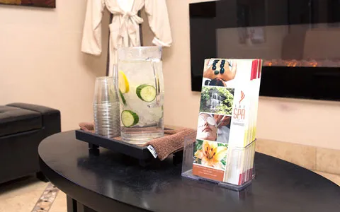 Traditions Hotel & Spa
