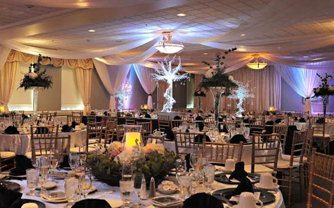 Traditions Hotel & Spa