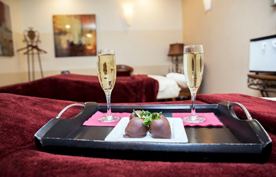 Couples Suite at the Spa at Traditions with champagne service