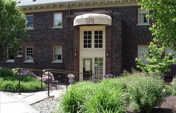 Traditions Hotel & Spa